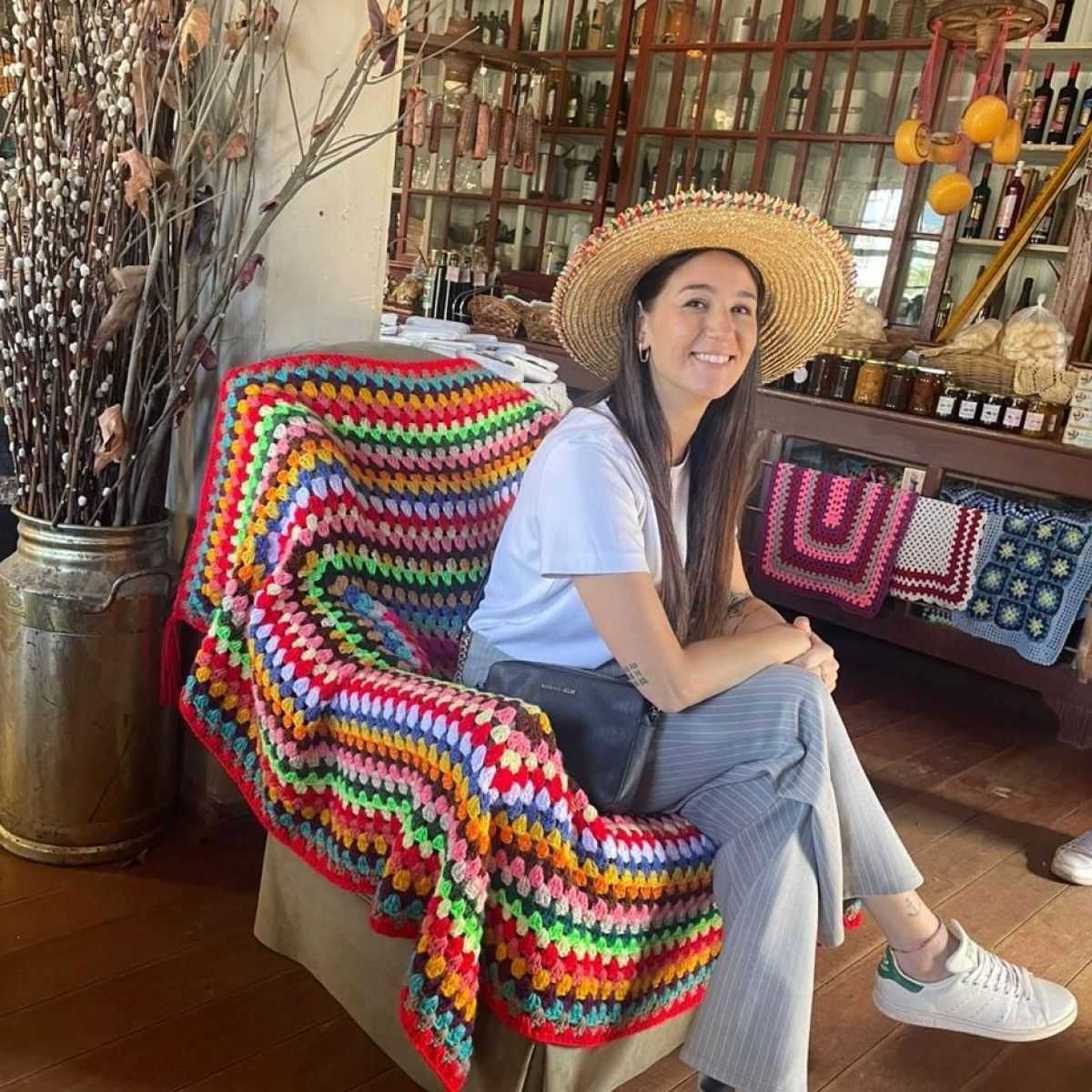 Foto de capa da notícia Antônio Prado recebe a influenciadora Caterina, do perfil Gauchafake