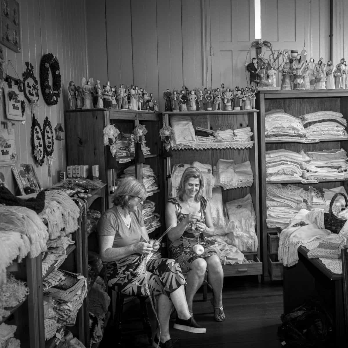 Foto de capa da notícia Município renova acordo de cooperação com a Associação dos Artesãos de Antônio Prado