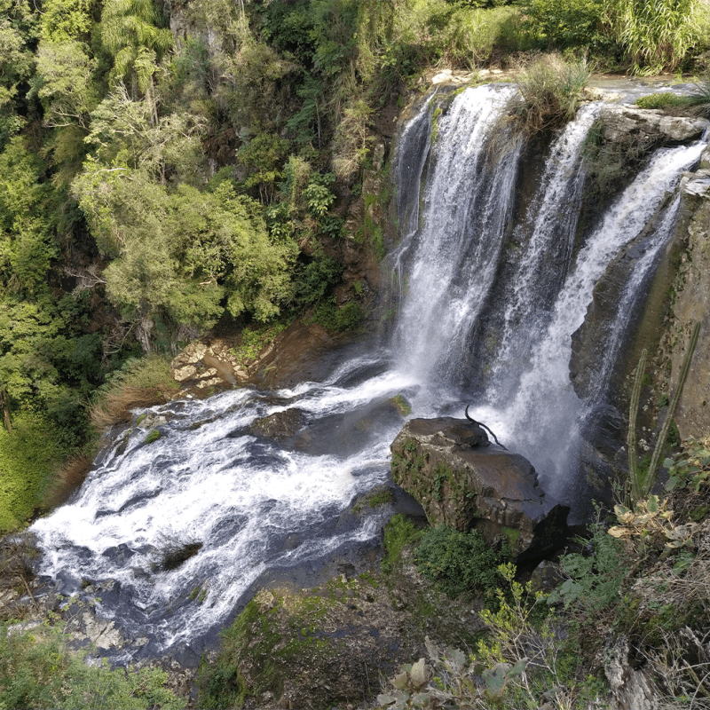 Foto de capa da Cascatas da Usina