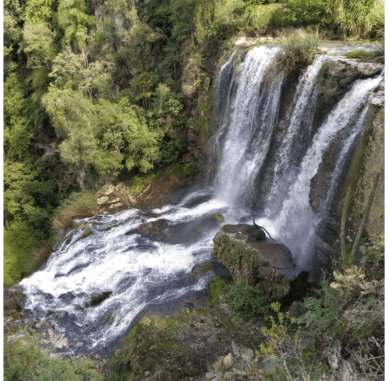 Foto de capa da Cascadas de la Central