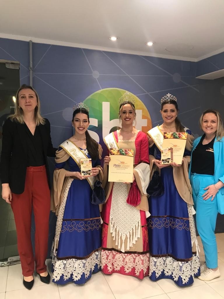 Comitiva divulga FenaMassa e Turismo de Antônio Prado em Porto Alegre