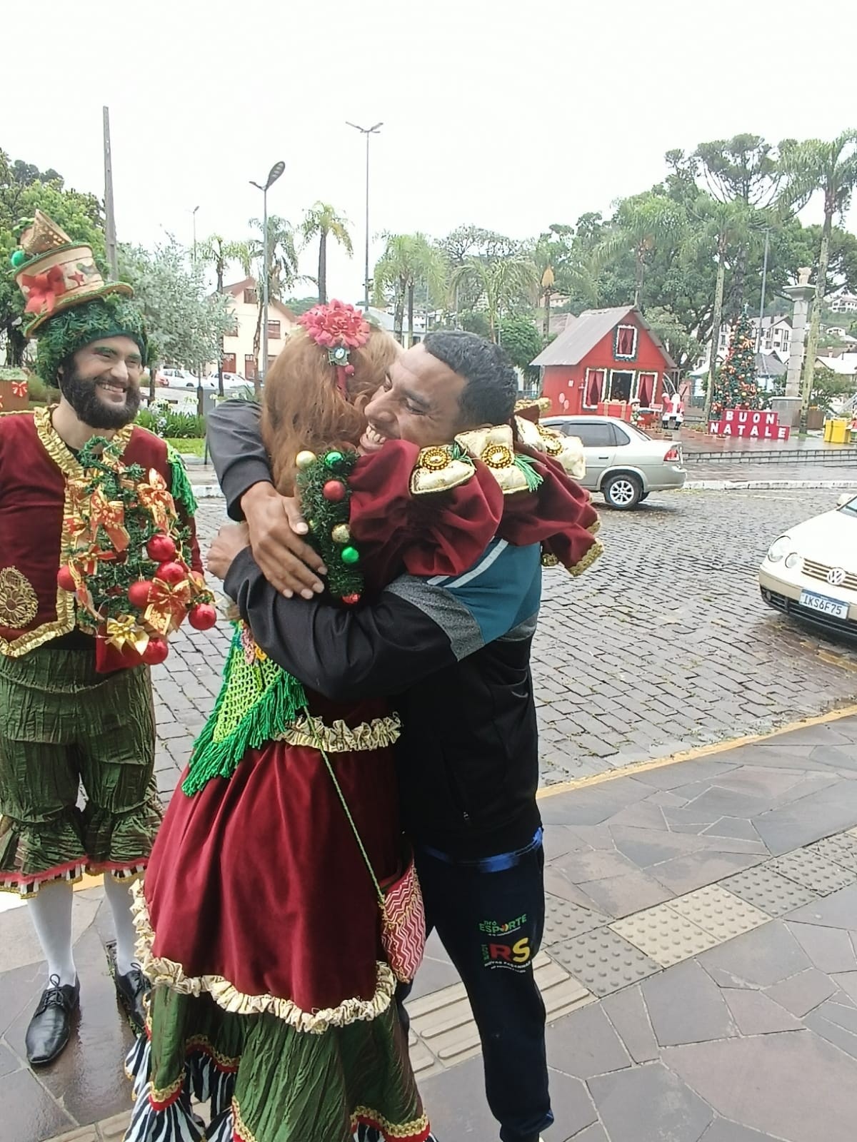 Arauto de Natal Leva Clima Natalino ao Centro Histórico