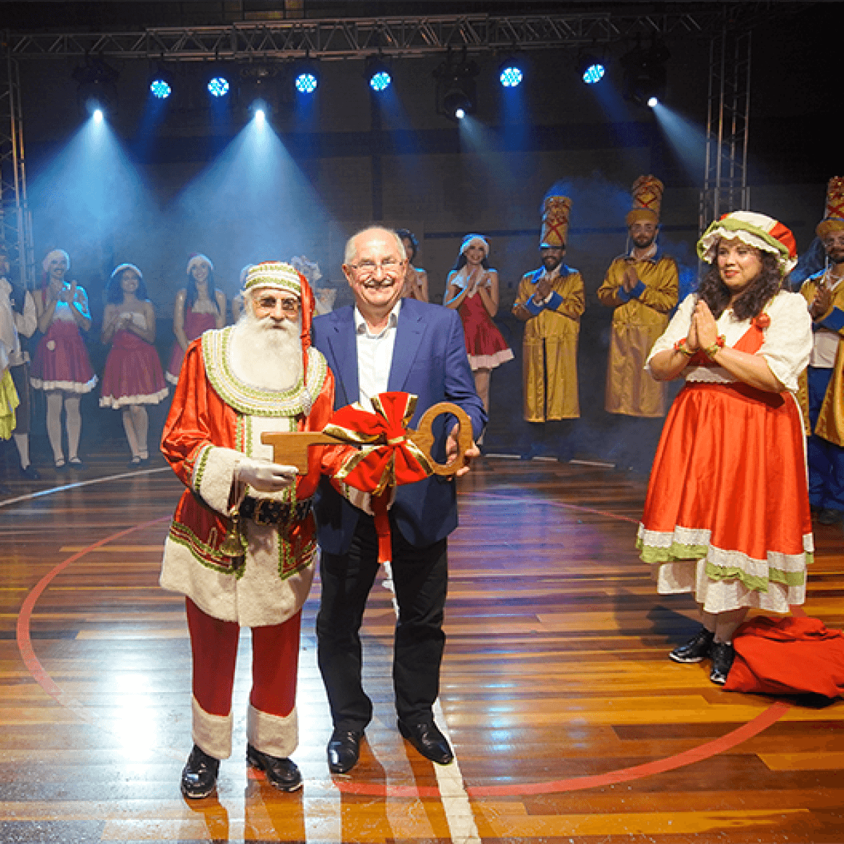 Foto de capa da notícia Nostro Natale 2022 tem abertura oficial com espetáculo natalino e Chegada o Papai Noel